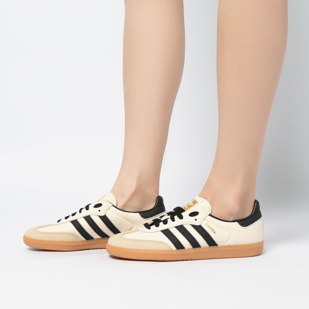 adidas gazelle silver green womens Sepatu Adidas Samba OG Red/Multicolor/Beige – doyanpepaya main image 0