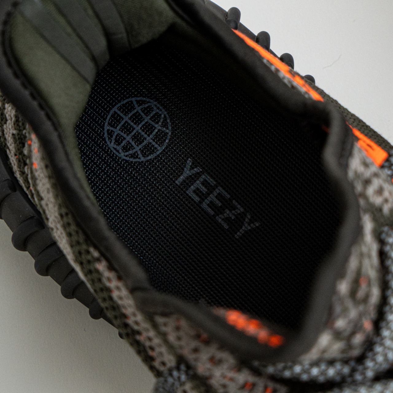 harga yeezy beluga 2.0