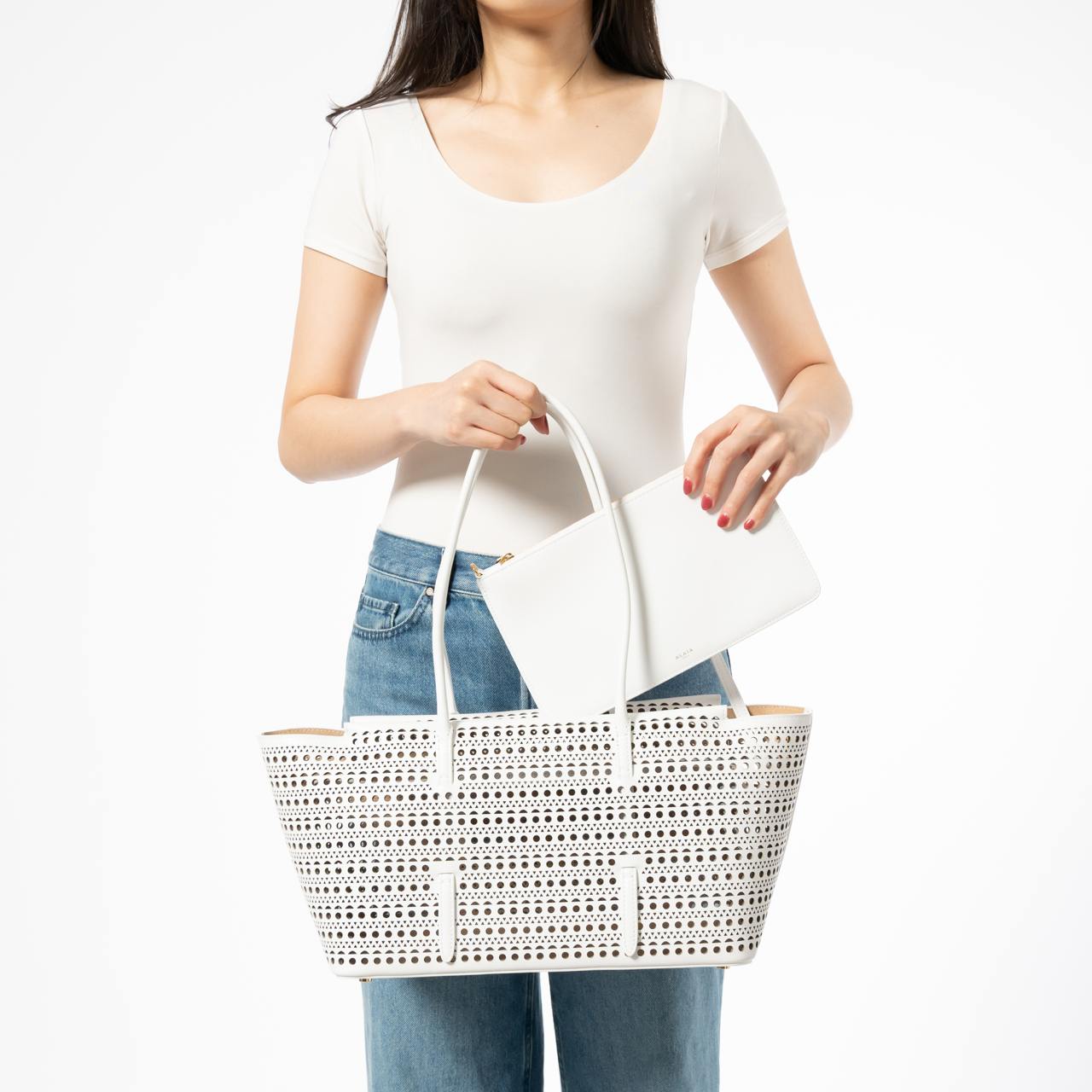 Alaïa Neo Mina 32 Vienne Calfskin Blanc – voilà.id
