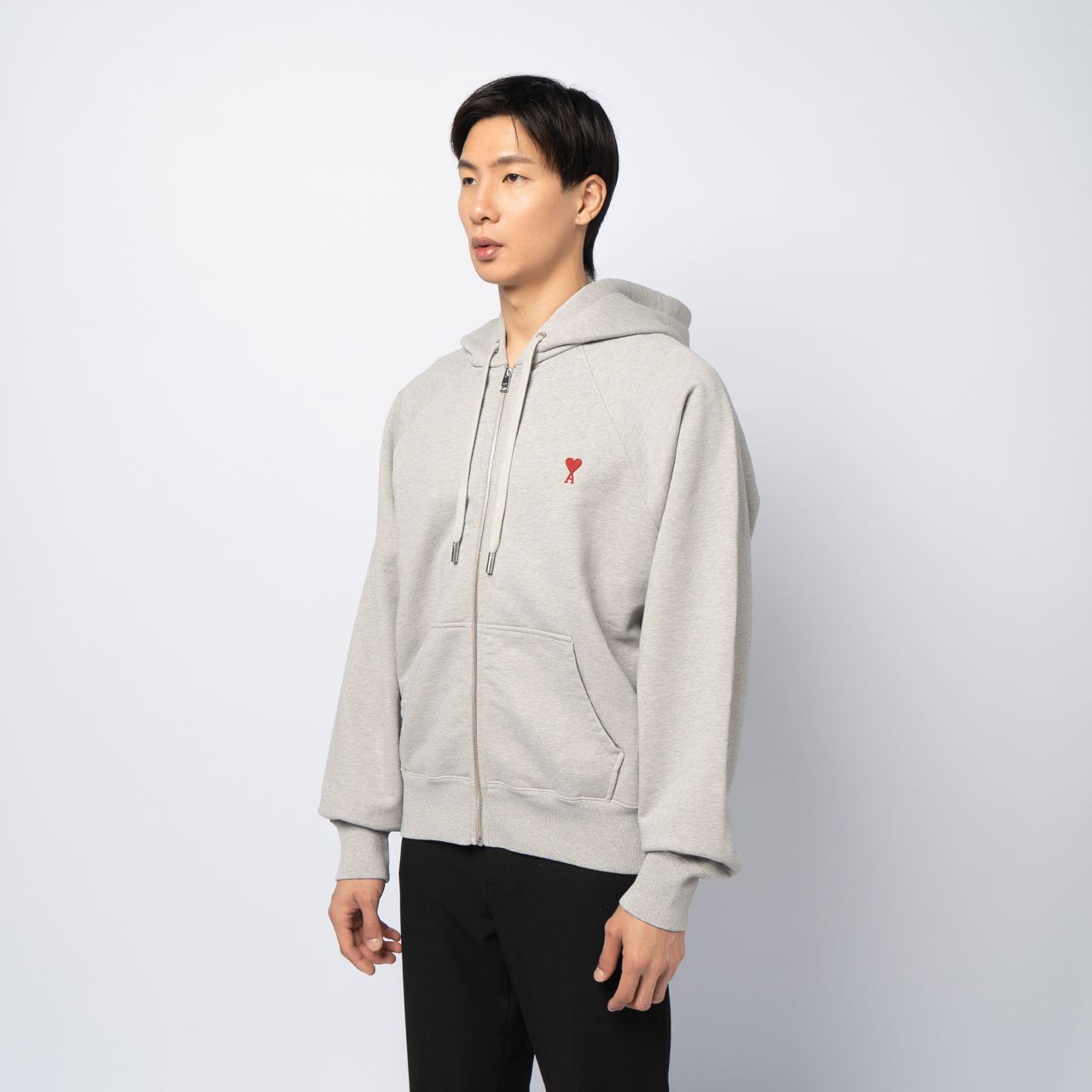 ★AMI★刺繍ロゴHOODED SWEATSHIRTS (KOREA EXCLUSIVE) 아미 스몰 하트 로고 후드 집업 블랙 | AMI | KREAM