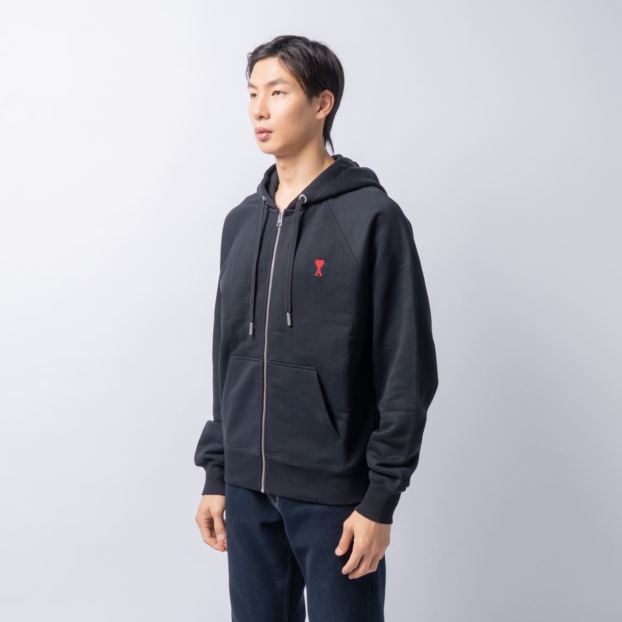 ★AMI★刺繍ロゴHOODED SWEATSHIRTS (KOREA EXCLUSIVE) 아미 스몰 하트 로고 후드 집업 블랙 | AMI | KREAM