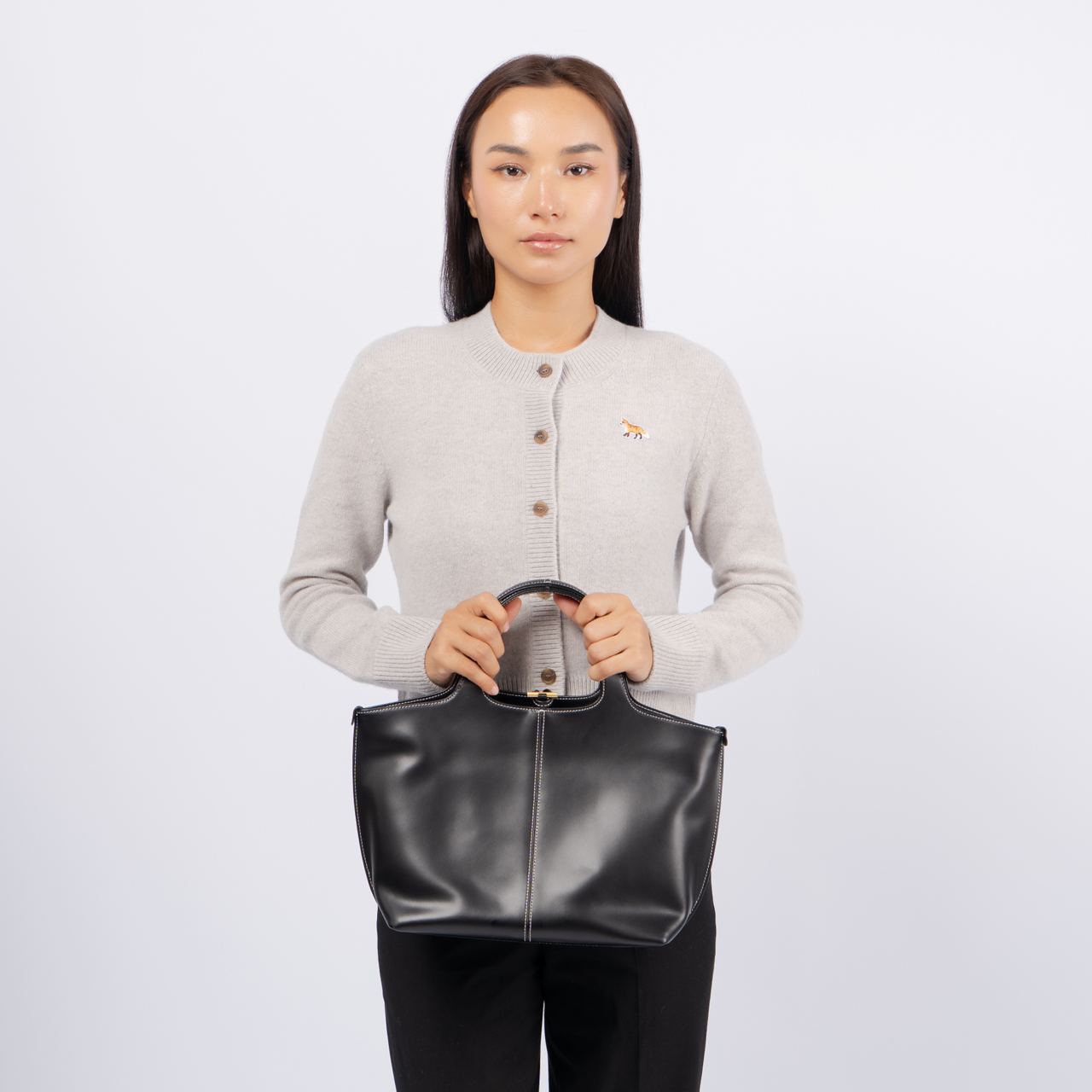 Atelier de LUMEN Panier Leather Stitches Tote Bag Tan – voilà.id