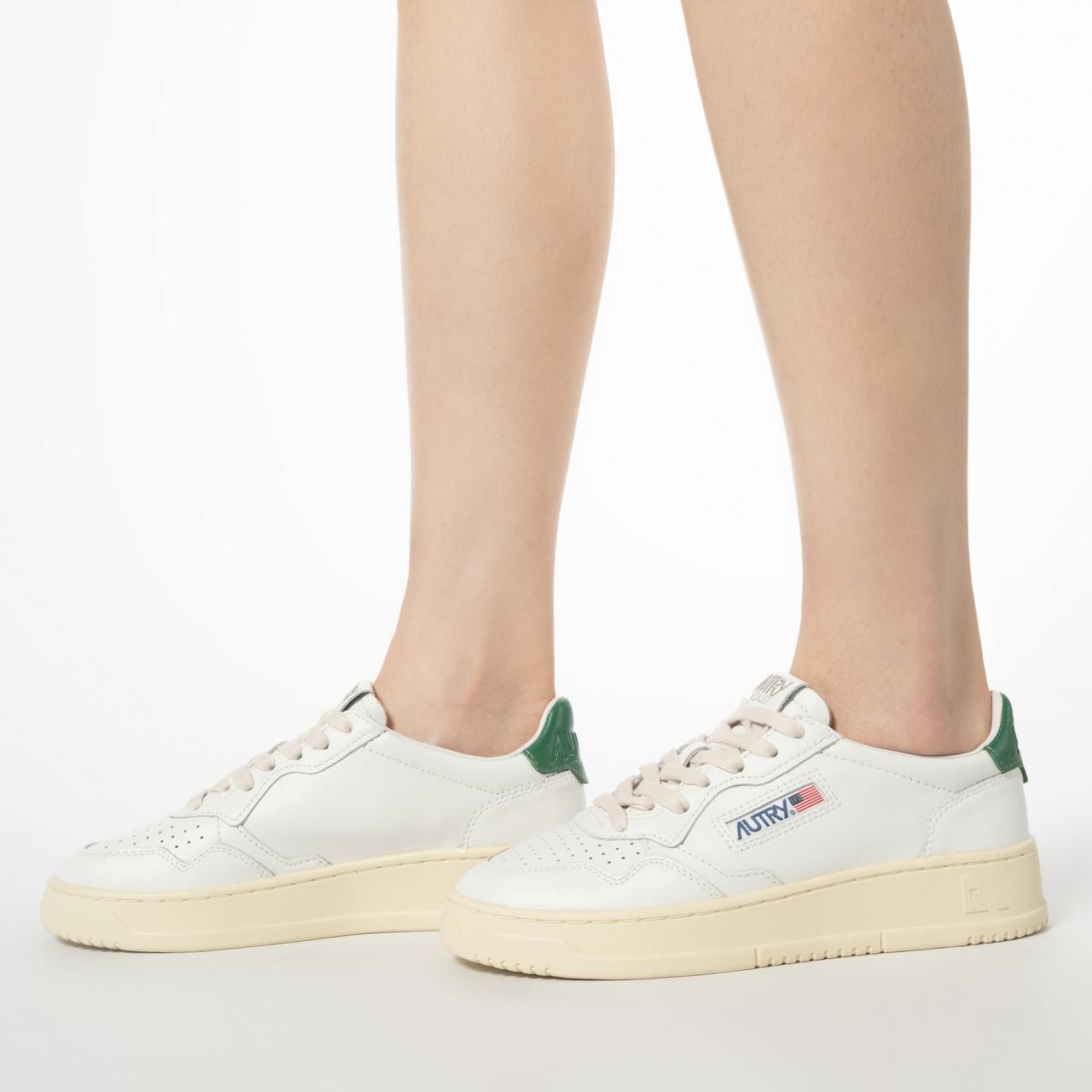 【送料&関税込】Autry Sneaker Ll20 AUTRY Medalist white/green trainer | TheDoubleF