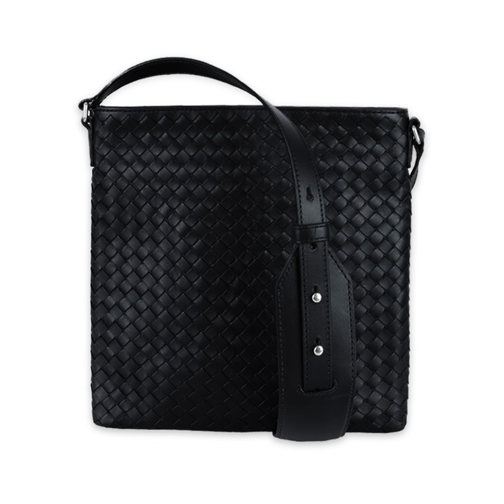 Bottega Veneta Medium Intrecciato Messenger Crossbody Bag Black