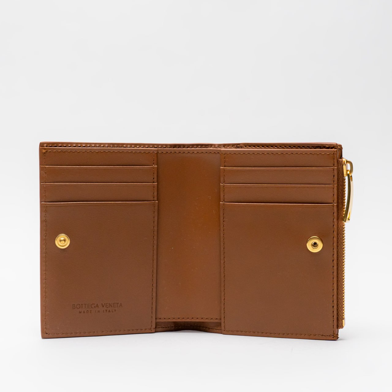 ★韓国の人気★【BOTTEGA VENETA】★ZIPPED BIFOLD WALLET★ ☆韓国の人気☆【BOTTEGA VENETA】☆ZIPPED BIFOLD WALLET☆
