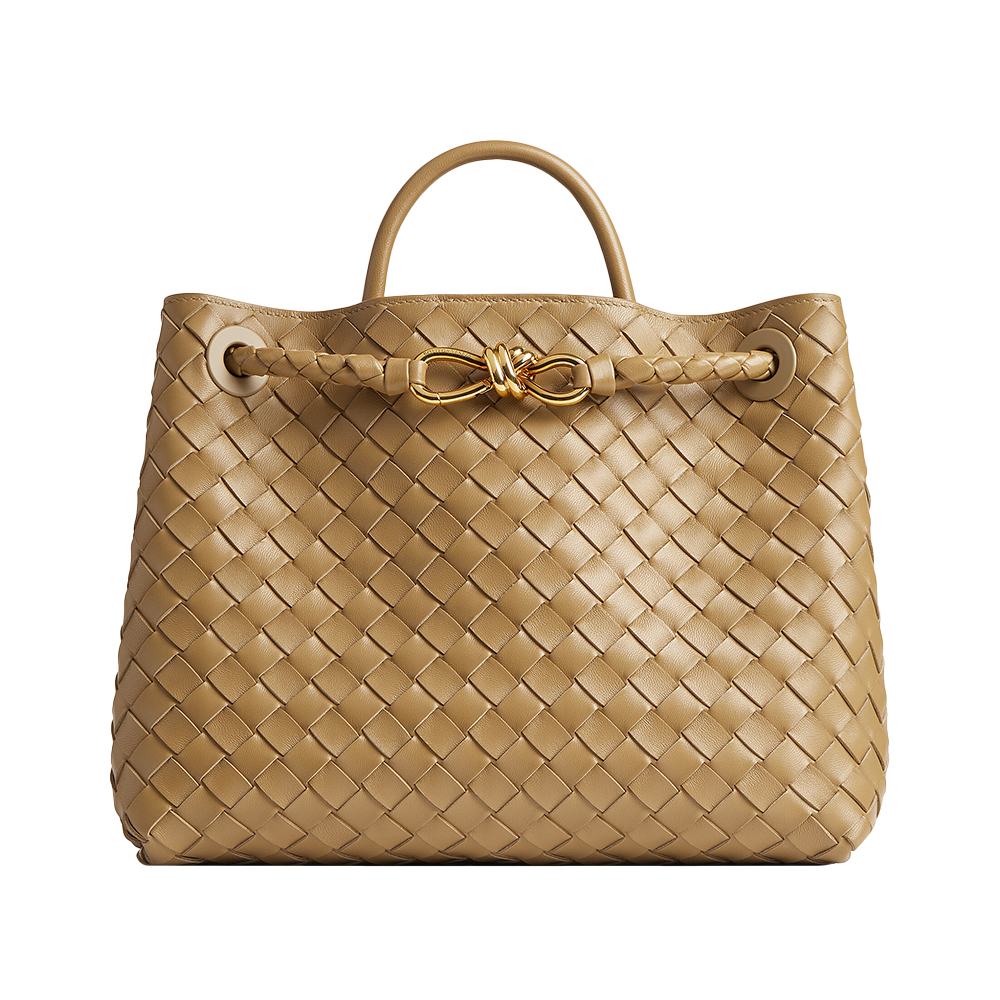 bv medium andiamo 32 white lambskin