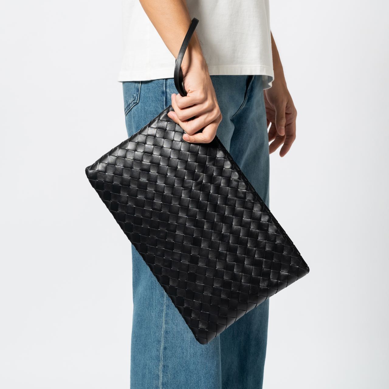 クラッチバッグ Bottega Veneta Intrecciato Woven Clutch Bottega Veneta Intrecciato Clutch Bag Woven Leather Pouch