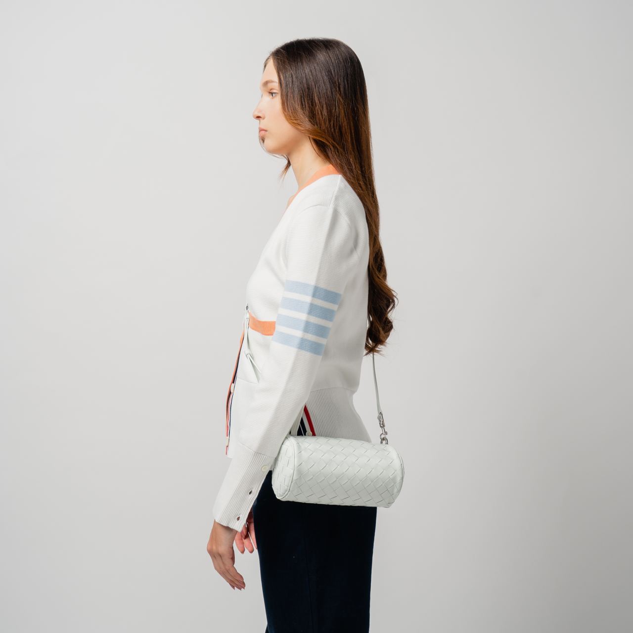 ショルダーバッグ BOTTEGA VENETA BARREL MINI CROSSBODY BAG IN INTRECCIATO VN Bottega Veneta Mini Intrecciato Barrel Cylindrical Leather