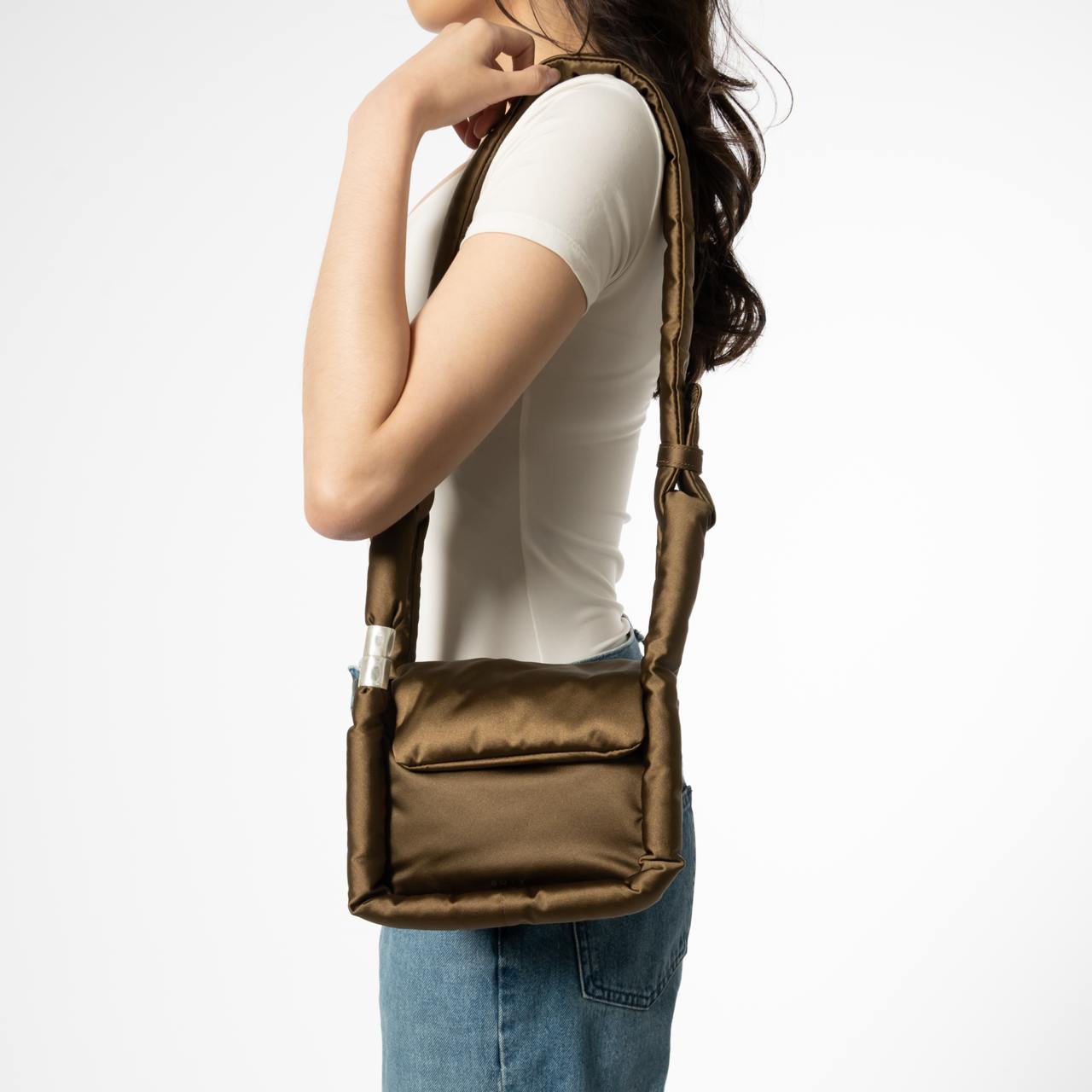 Boyy Wonton 20 Nylon Handbag Army – voilà.id