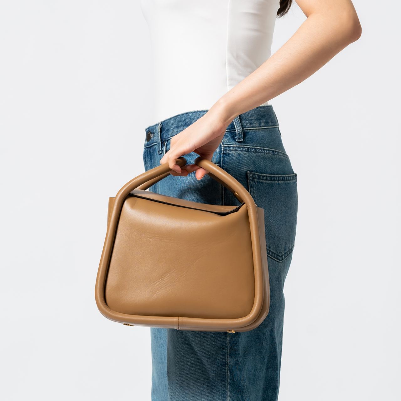 Boyy Wonton 25 Leather Bag Sesame Beige –