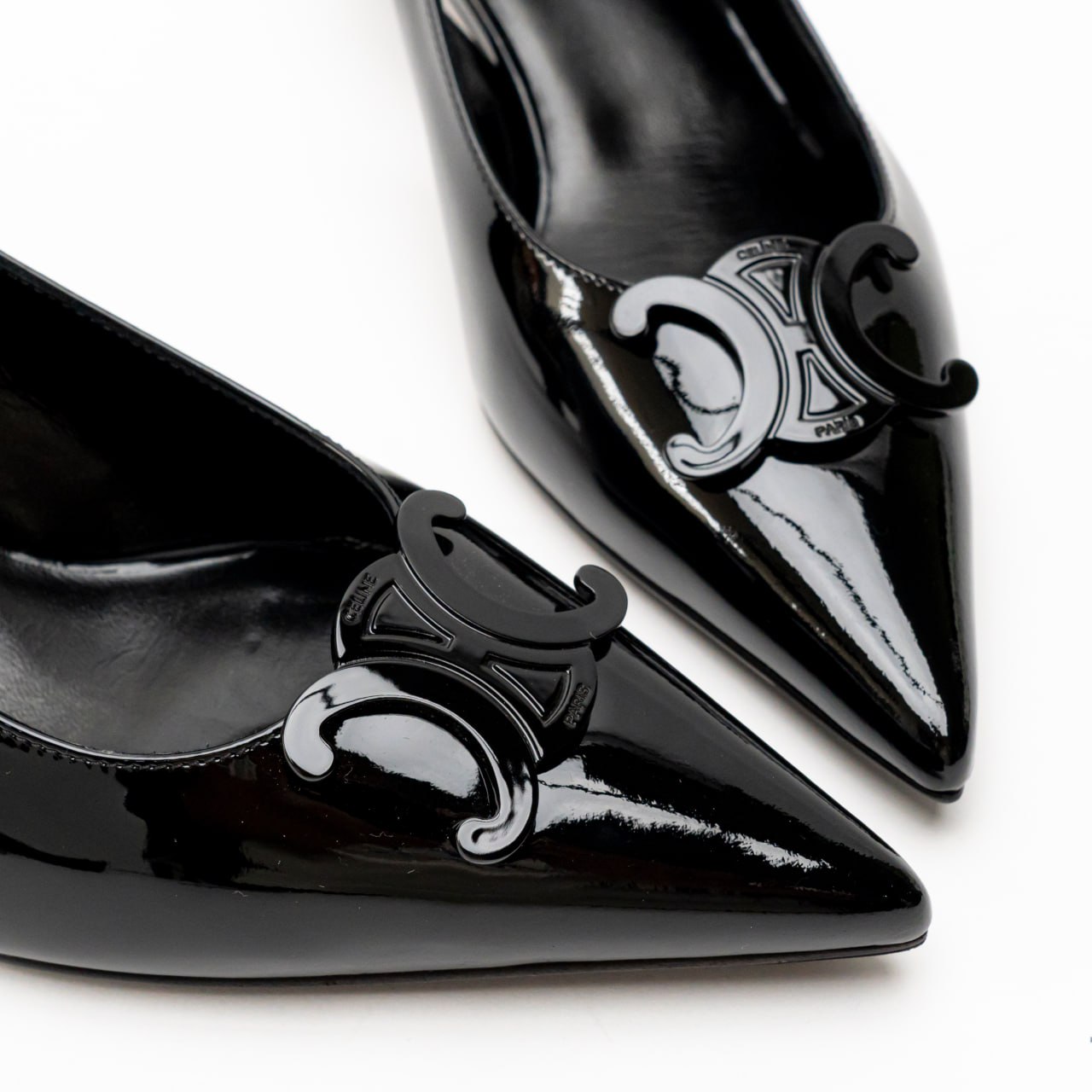 サンダル・ミュール CELINE | CELINE ALMA TRIOMPHE SLINGBACK IN GLOSSY CALFSKIN CELINE ALMA TRIOMPHE SLINGBACK IN GLOSSY CALFSKIN - BLACK