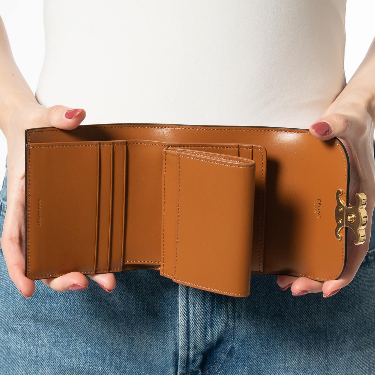 ☆☆CELINE☆☆ 24FW (10D782CQH 04LU) Women’s Half Wallet Amazon.com: Celine 10D78 Tri-Fold Wallet, Small Flap Wallet