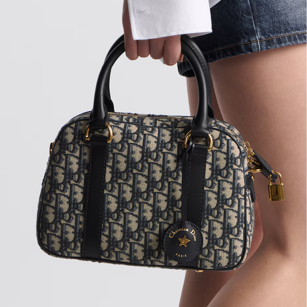 【ヴィンテージ】Rank:B☆Dior ブルー＆ゴールド オブリック BAG Dior star Hobo Bag with Chain S3202UDDQ_M49E – BORDER-GARA