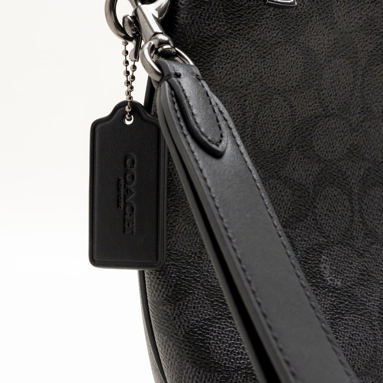 Coach Pouch In Signature Canvas Calf Leather Gunmetal/Charcoal