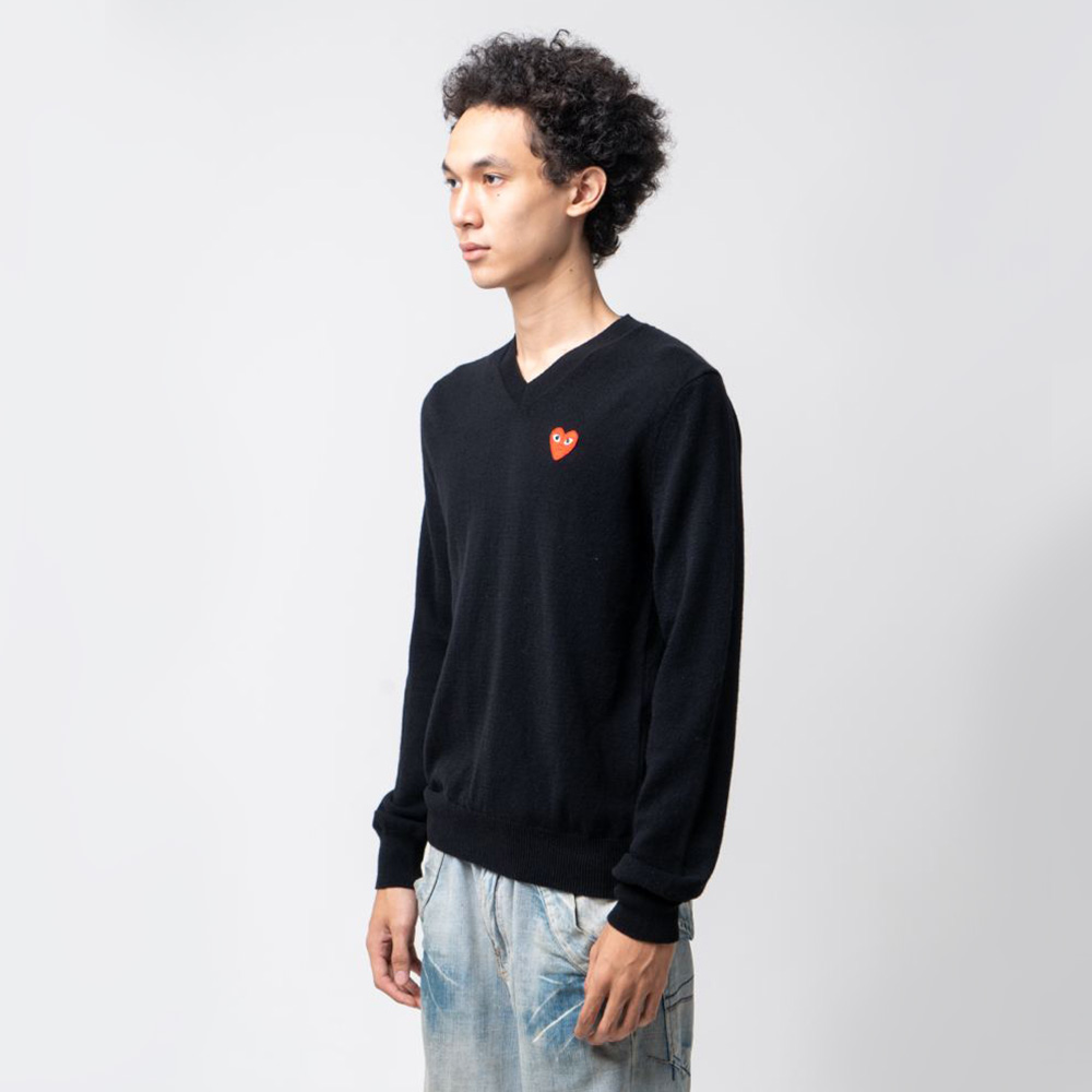 Comme Des Garcons Red Heart Patch V-Neck Pullover Grey – voilà.id