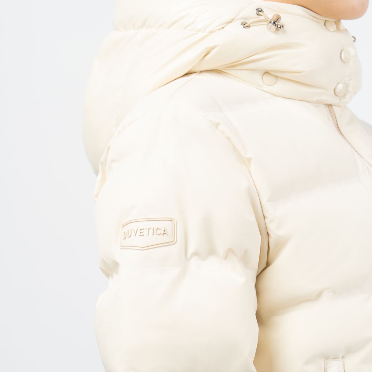 DUVETICA｜ (Harte D - Cream (VDDJ11746K0001 CRS)) Duvetica Harte D Short Down Jacket Cream – voilà.id