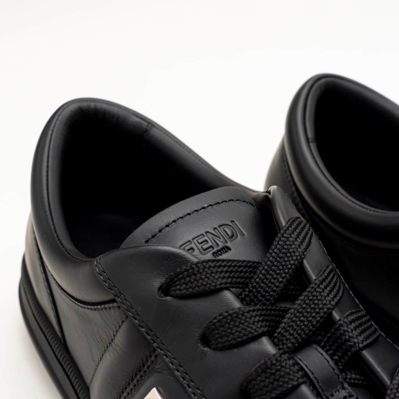 Fendi Domino Low-Top Sneakers Leather Black – voilà.id