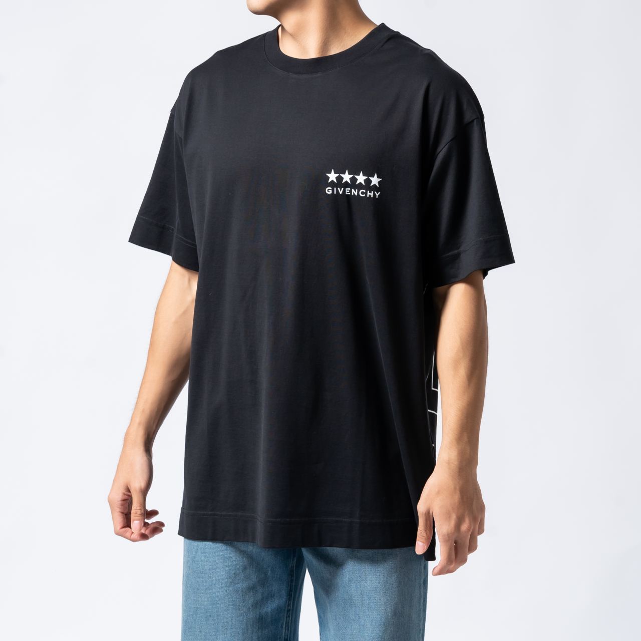 Givenchy 4G Back Logo Printed Crewneck T-Shirt Black – voilà.id Givenchy 4G Back Logo Printed Crewneck T-Shirt Black – voilà.id