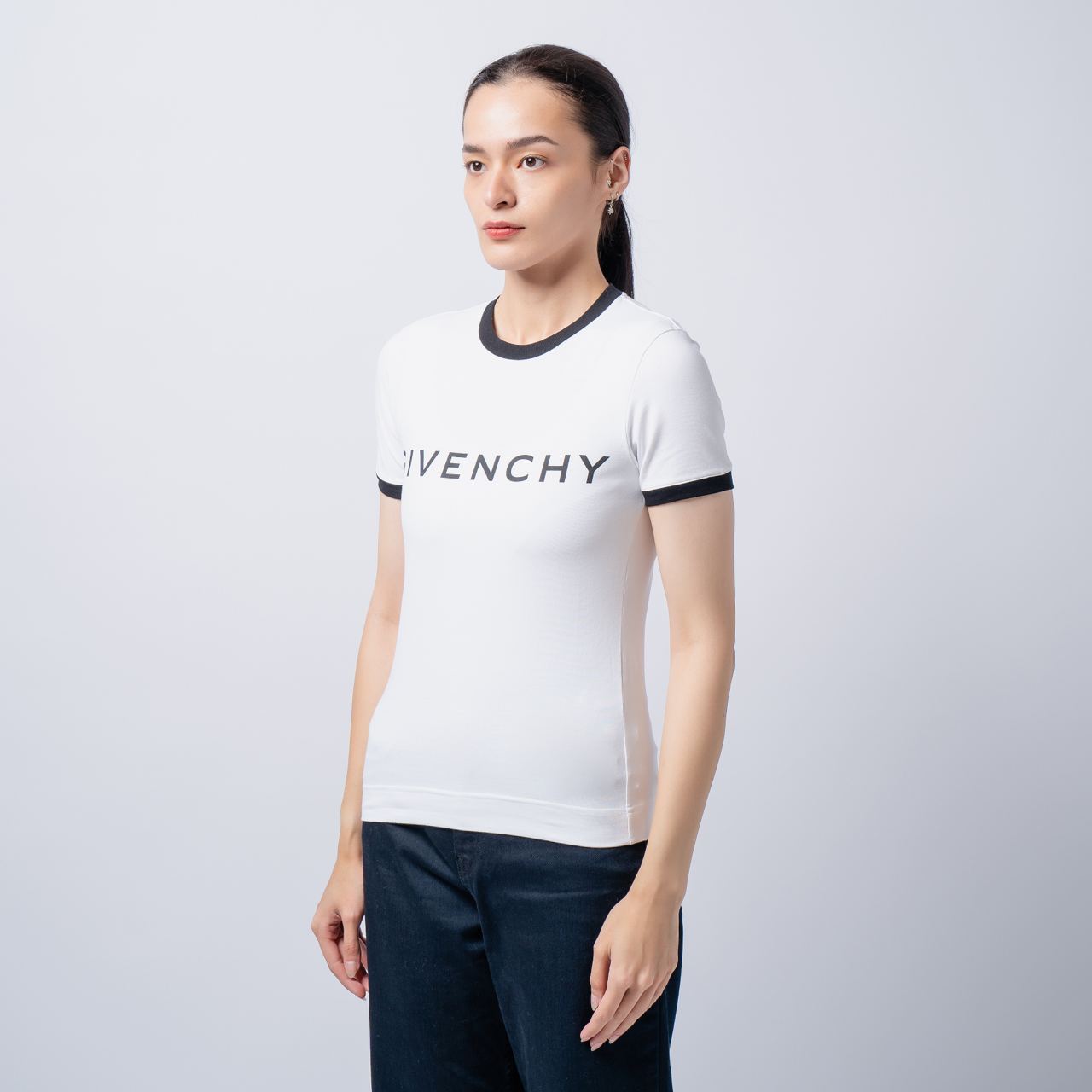 Givenchy Archetype Slim Fit T-Shirt Black/White – voilà.id