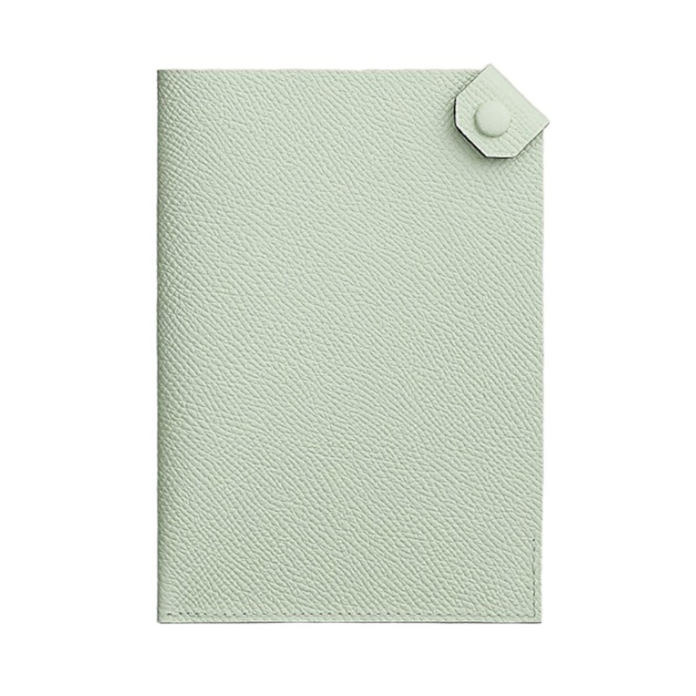 Hermès Tarmac Dot Passport Holder Vert Fizz Epsom Phw – voilà.id display picture 1