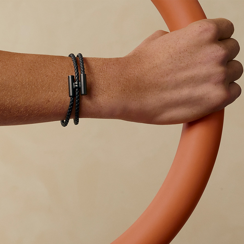 アクセサリー HERME TOURNIS SWIFT CALFSKIN BRACELET rizkybillar wearing #Hermes Tournis Tresse bracelet in Swift