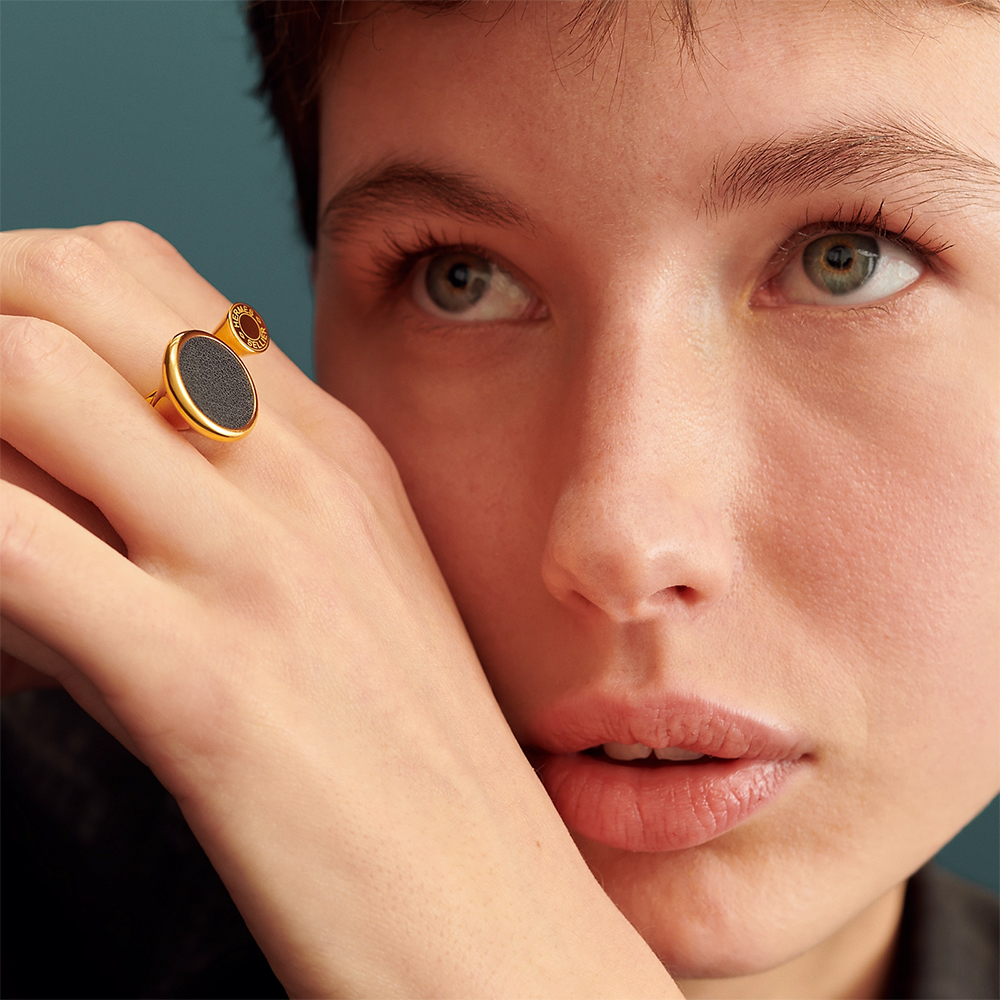 【HERMES】Cor ring Hermès Cor Ring Black Ghw – voilà.id