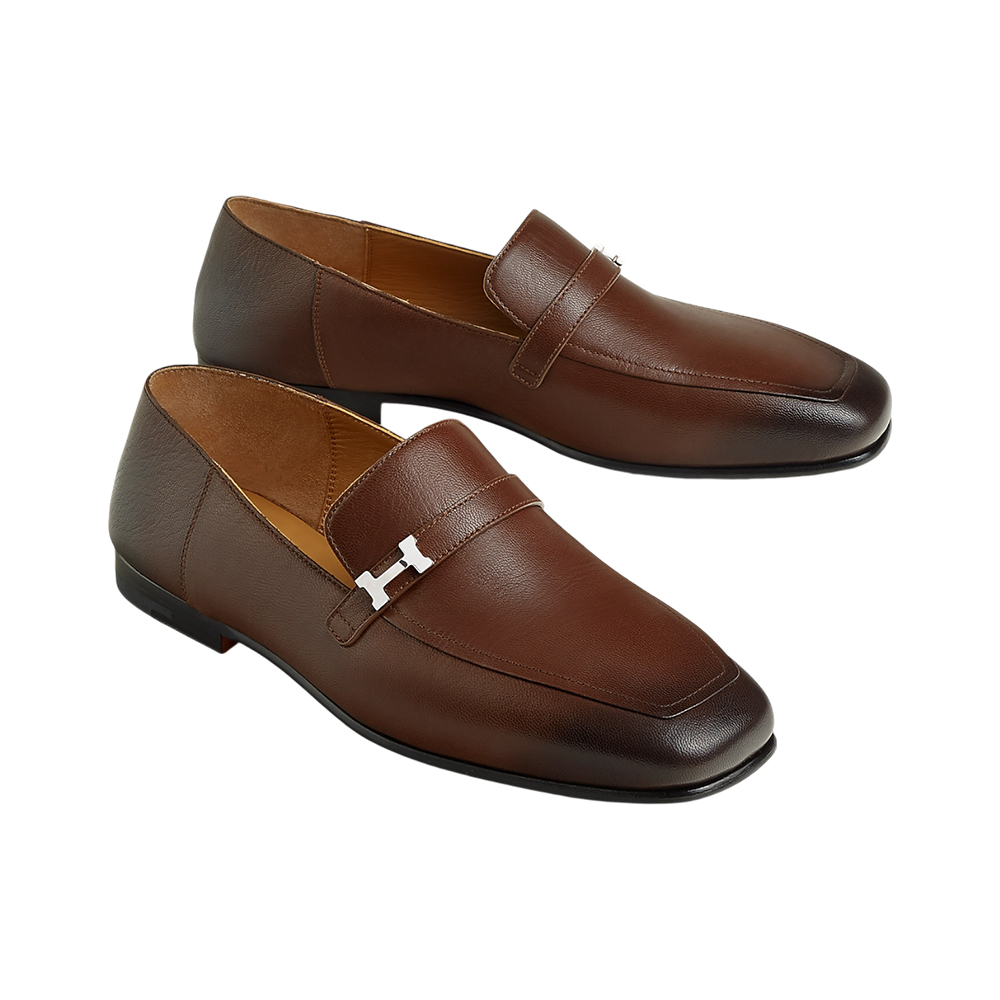 Hermès Giovanni Patinated Goatskin Loafers Noisette – voilà.id