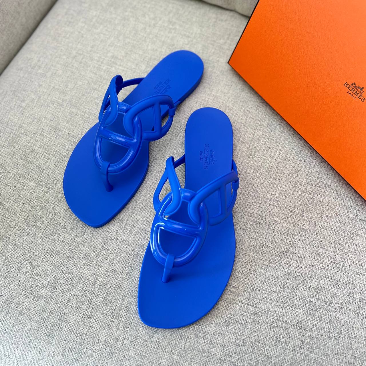 Hermès Egerie TPU Sandals Bleu Outremer – voilà.id