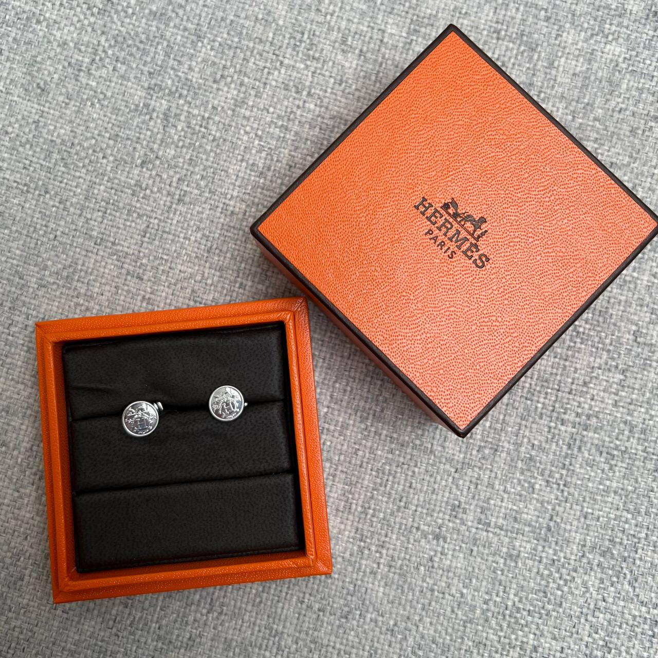 Hermes Ex-Libris Very Small Earrings Silver – voilà.id
