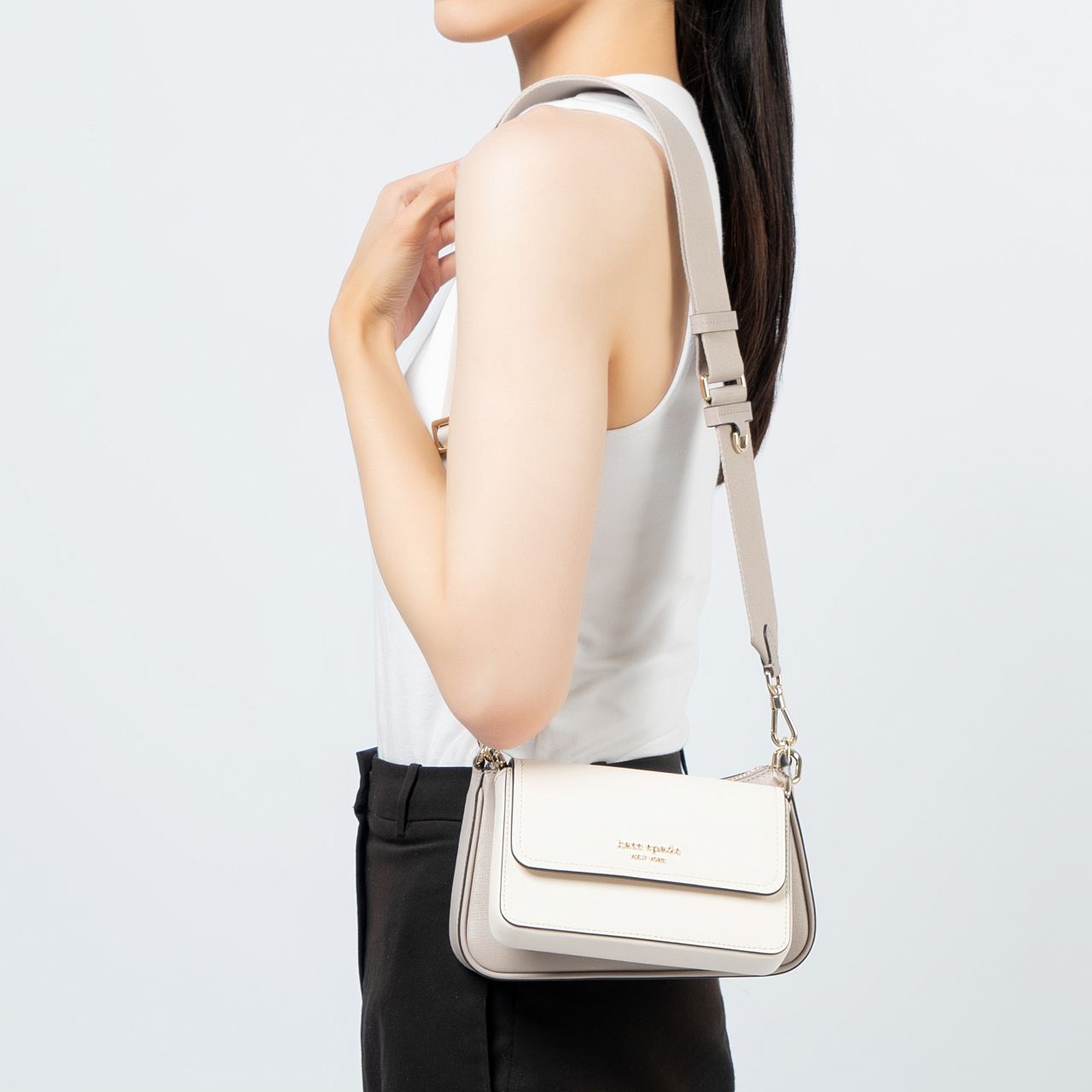 NERDY★韓国大人気 Diamond Two Way Crossbag 2Color albino select】 サフィアーノ風フェイクレザー2wayボストン