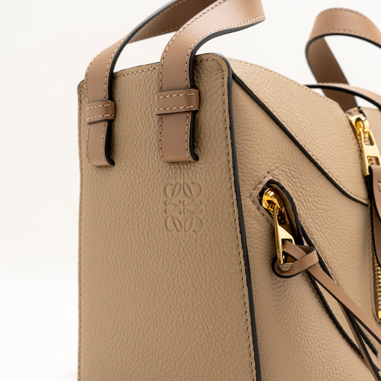 Loewe Hammock Compact Bag Soft Grained Calfskin Sand – voilà.id