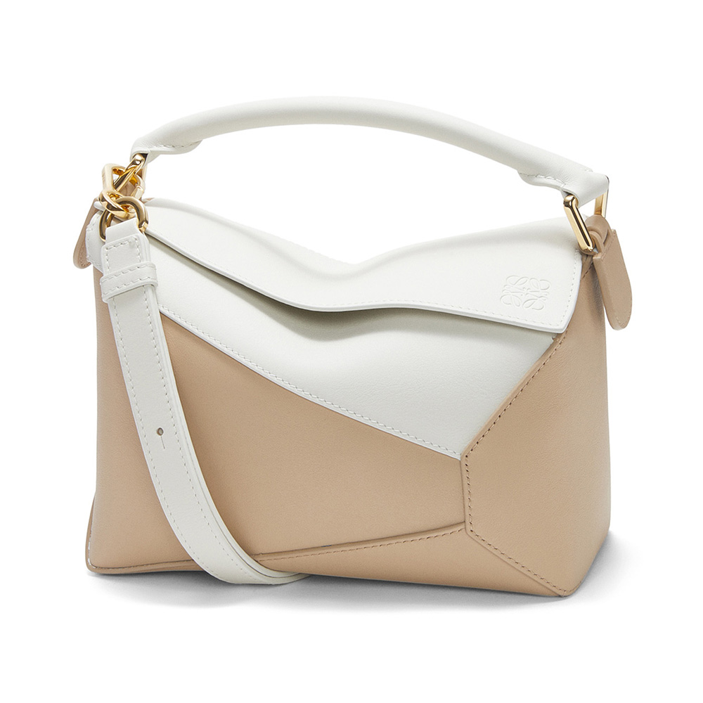 【LOEWE】Puzzle Mini Edge Handbag White Mini Puzzle Edge bag in soft grained calfskin White - LOEWE