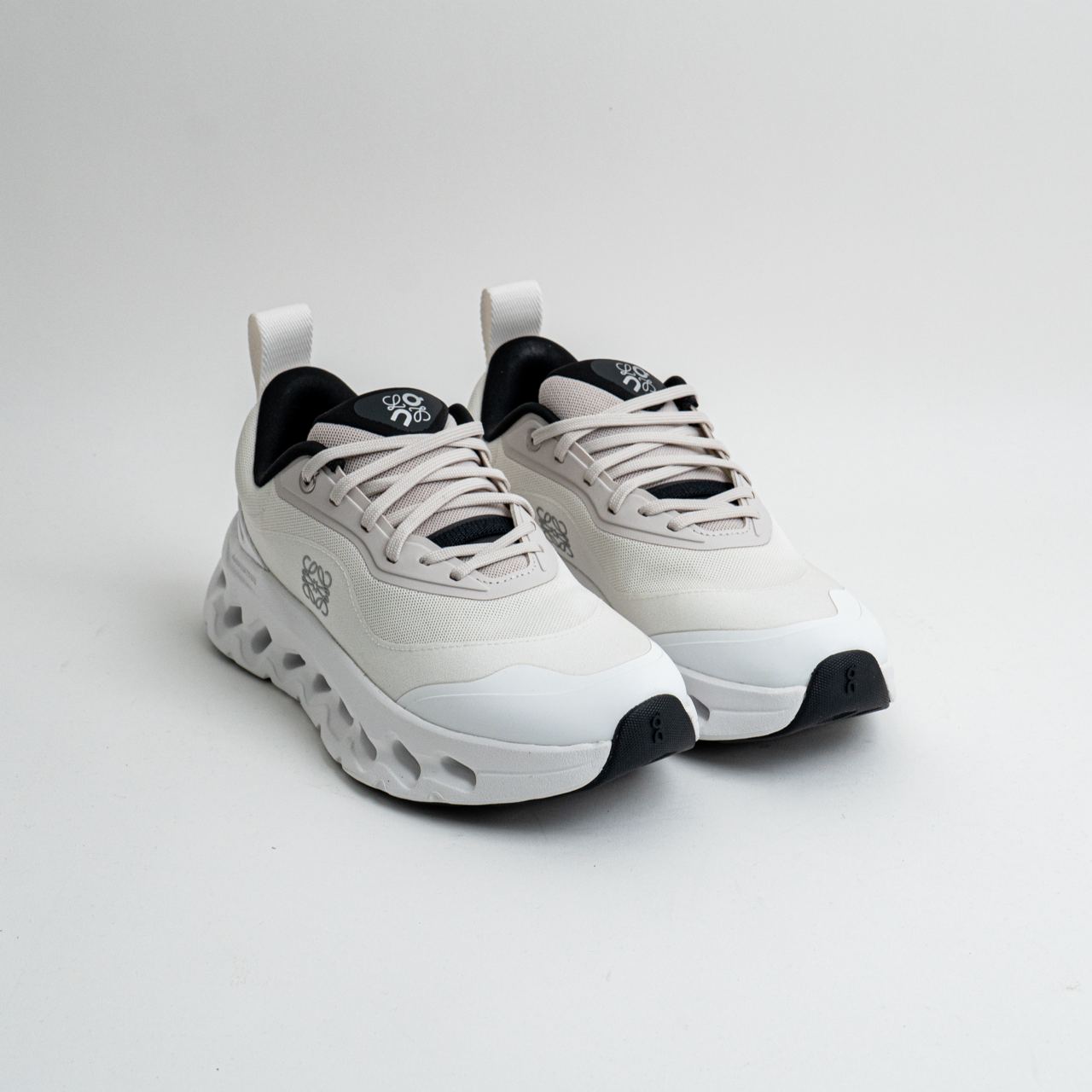 スニーカー Loewe x On Running Cloudtilt 2.0 Sand White On Running x LOEWE Cloudtilt 2 'Sand White' 3ME10692979