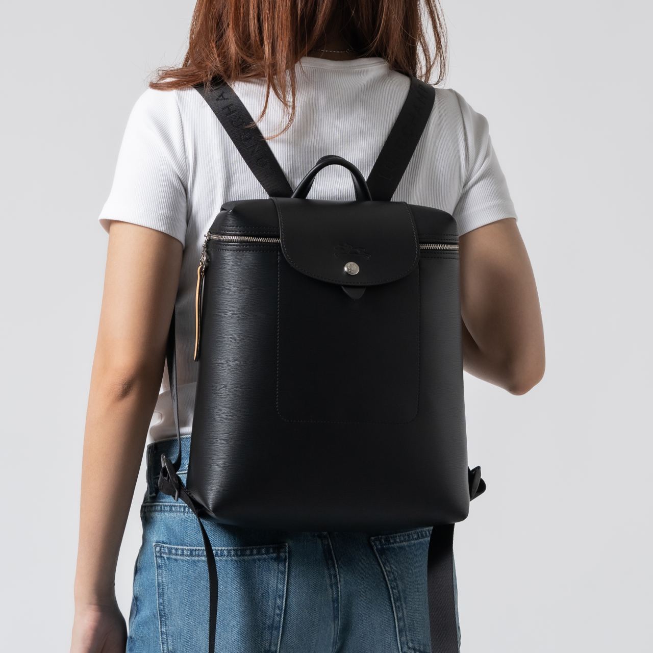 louis vuitton backpack multipocket Patchwork Monogram Canvas and Printed Leather Blue 1411121 13 code chrome fishing dark brown Color:Port Red This Chic City Backpack