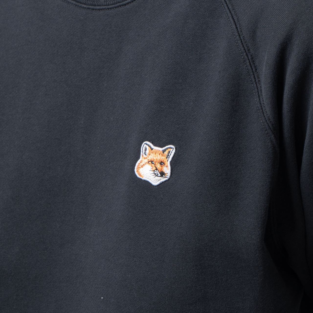 Maison Kitsune Fox Head Patch Adjusted Sweatshirt Black – voilà.id