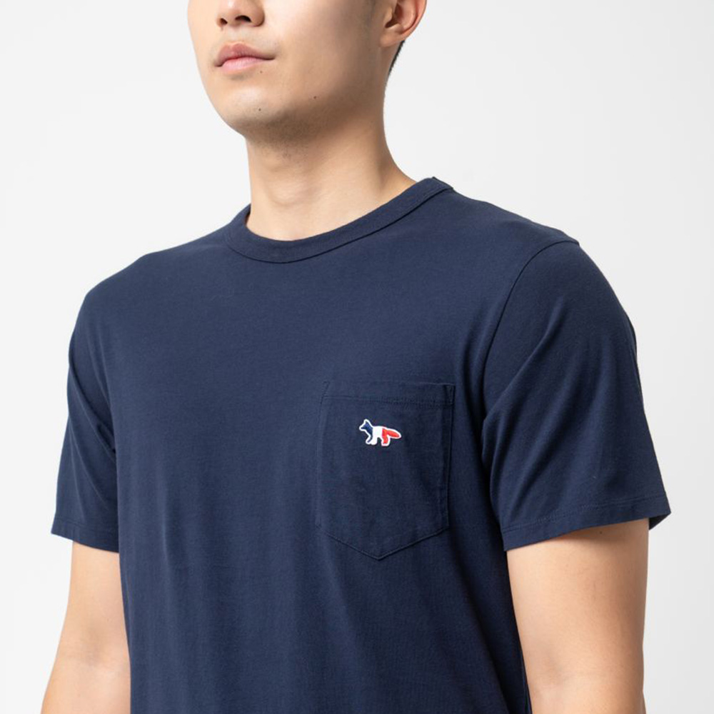 ★送料無料★TRICOLOR FOX T-SHIRTS FM00120KJ0010 P480 Maison Kitsune Tricolor Fox Patch Classic Pocket T-Shirt