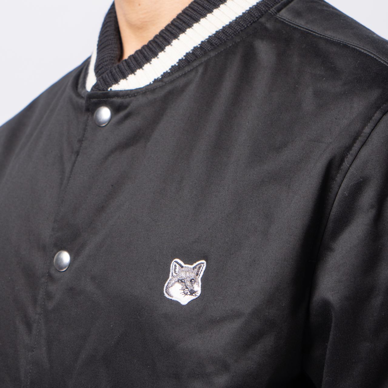 Maison Kitsune Grey Fox Teddy Blouson Classic Jacket Black – voilà.id