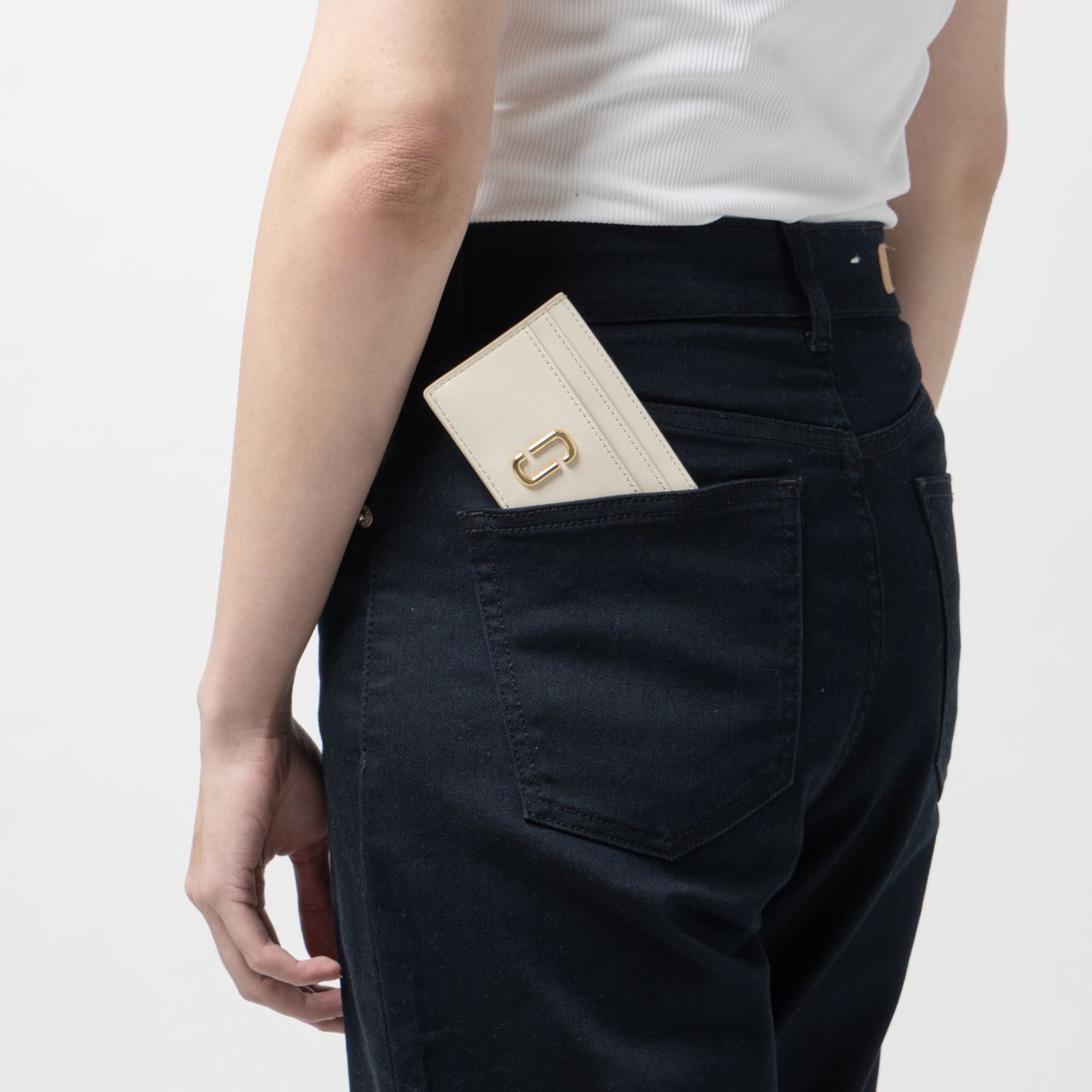 Marc Jacobs The J Marc Card Case Cloud White – voilà.id