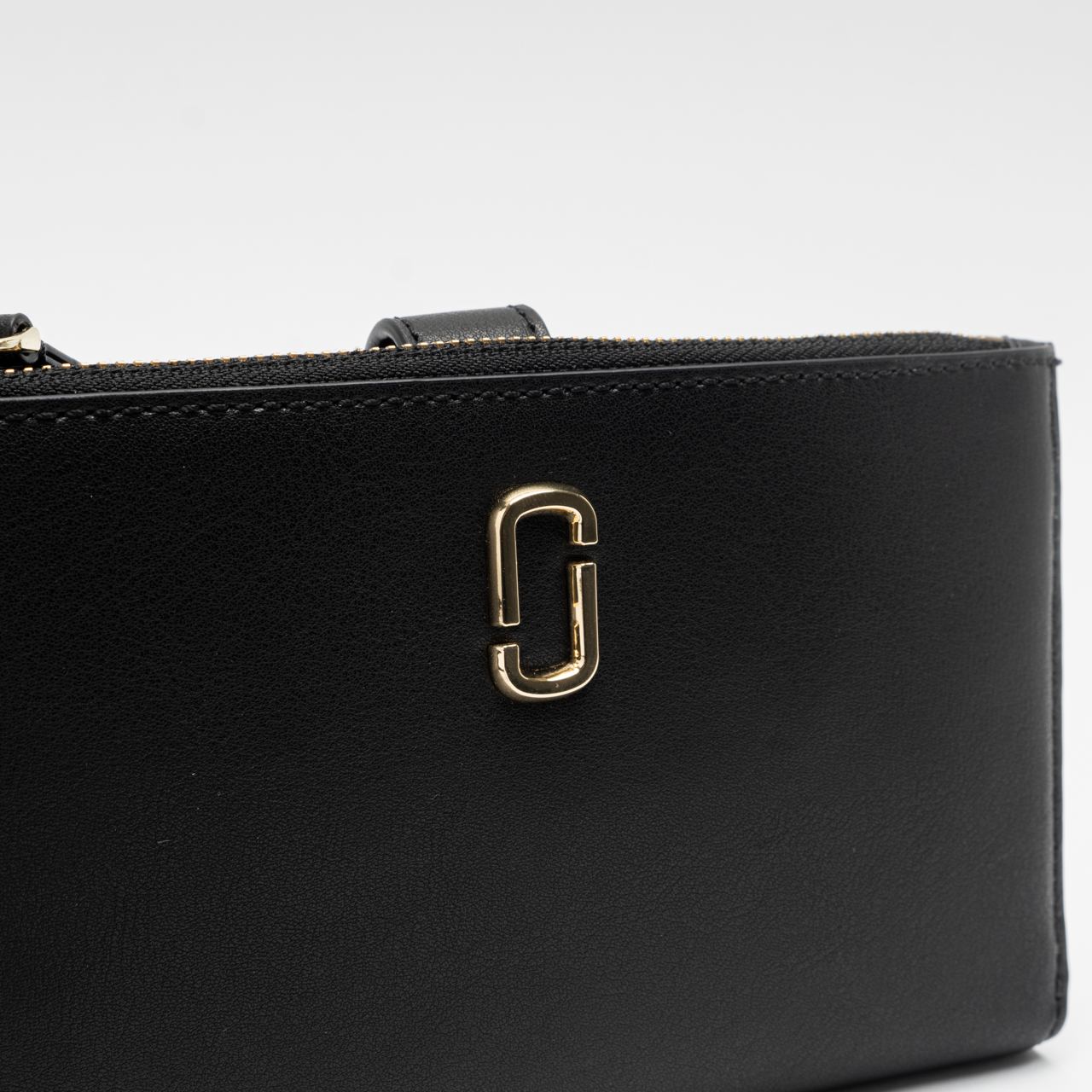 Marc Jacobs The J Marc Phone Wristlet Black – voilà.id