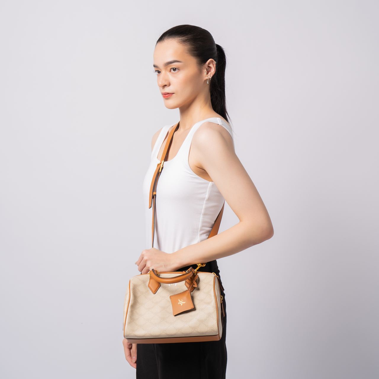 [MCM]★Ella Lauretos Boston Bag Small Ella Boston Bag in Lauretos Cognac | MCM ®US