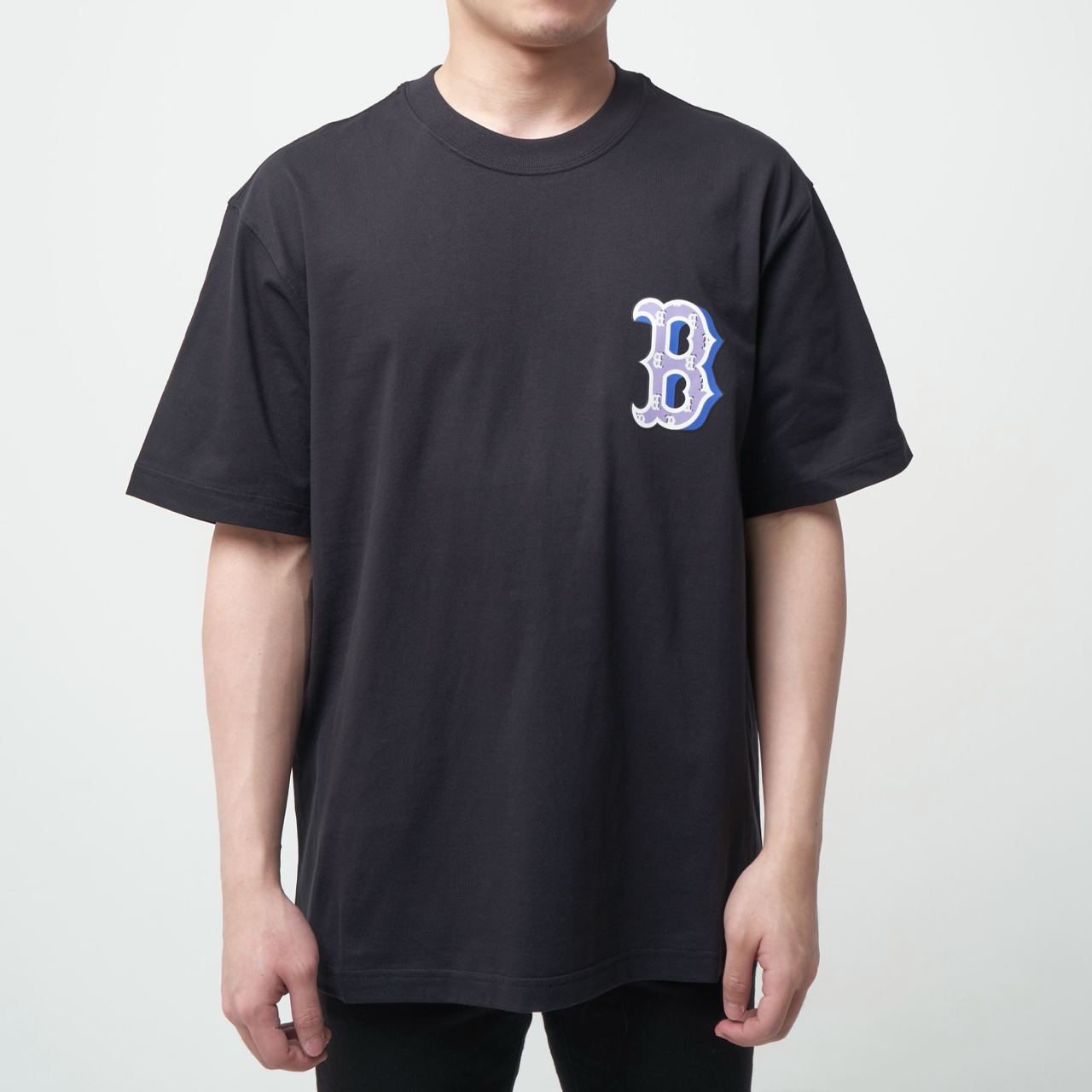 MLB Boston Redsox Monotive Overfit T-Shirt Black – voilà.id