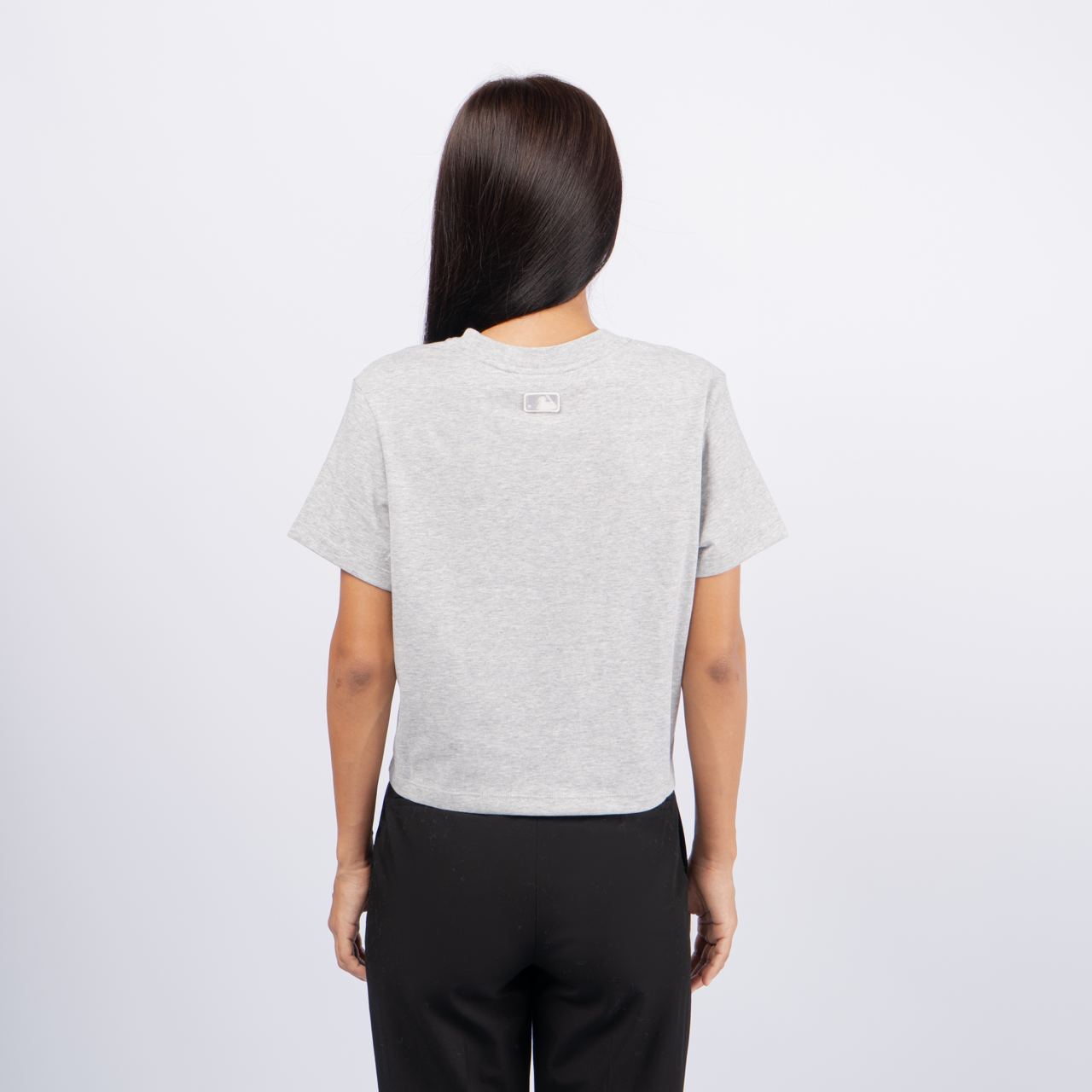 MLB Chicago Basic Small Logo Crop Top T-Shirt Grey – voilà.id