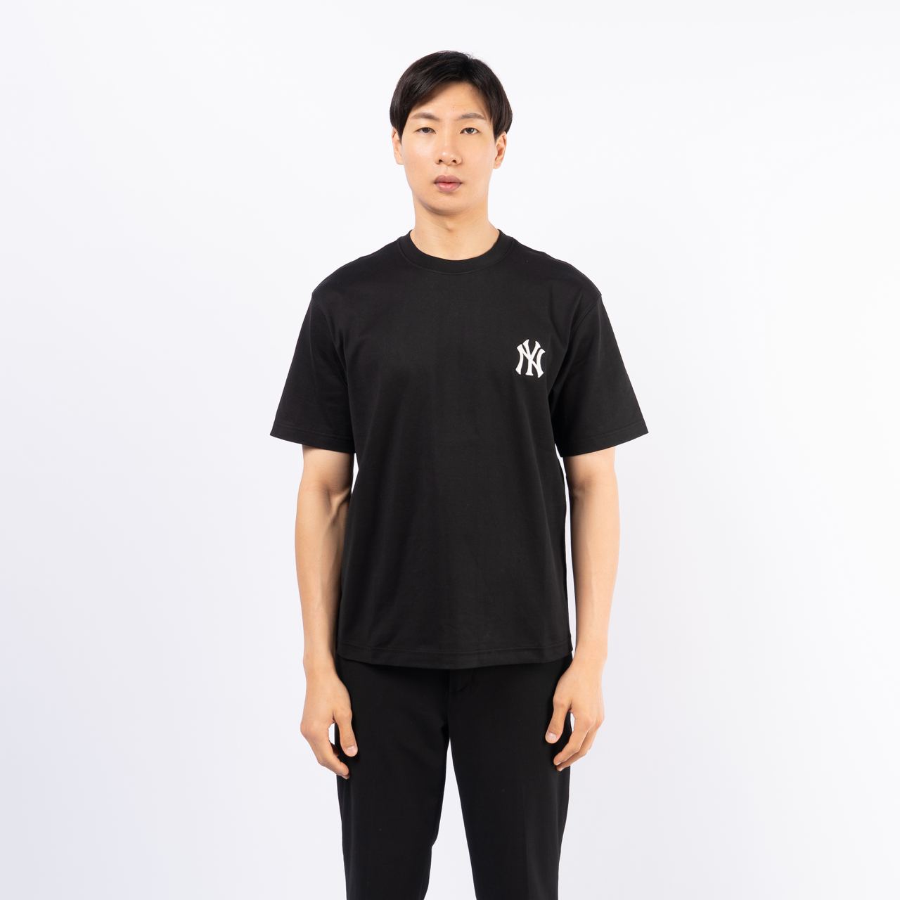 [MLB] Vintage Monogram Big Lux T-shirt ★すぐ品切れ★ 高级感休闲风】MLB Classic Monogram Big Lux Short Sleeve T