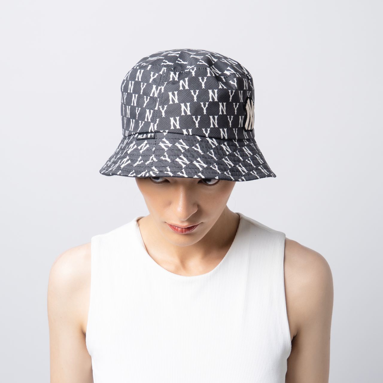 MLB NY Yankees Monogram Classic Reversible Bucket Hat Black