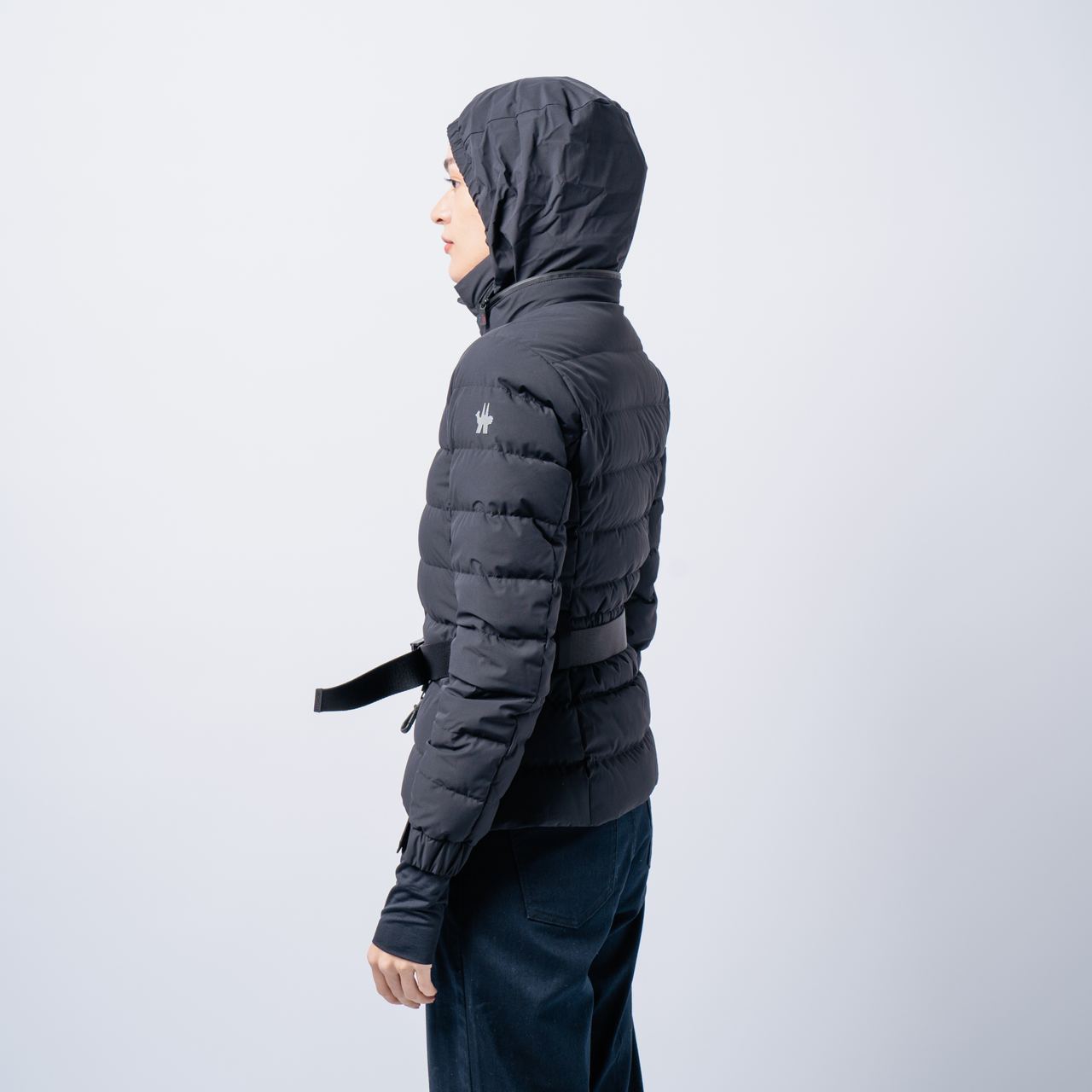 Moncler Bettex Short Down Jacket Black – voilà.id