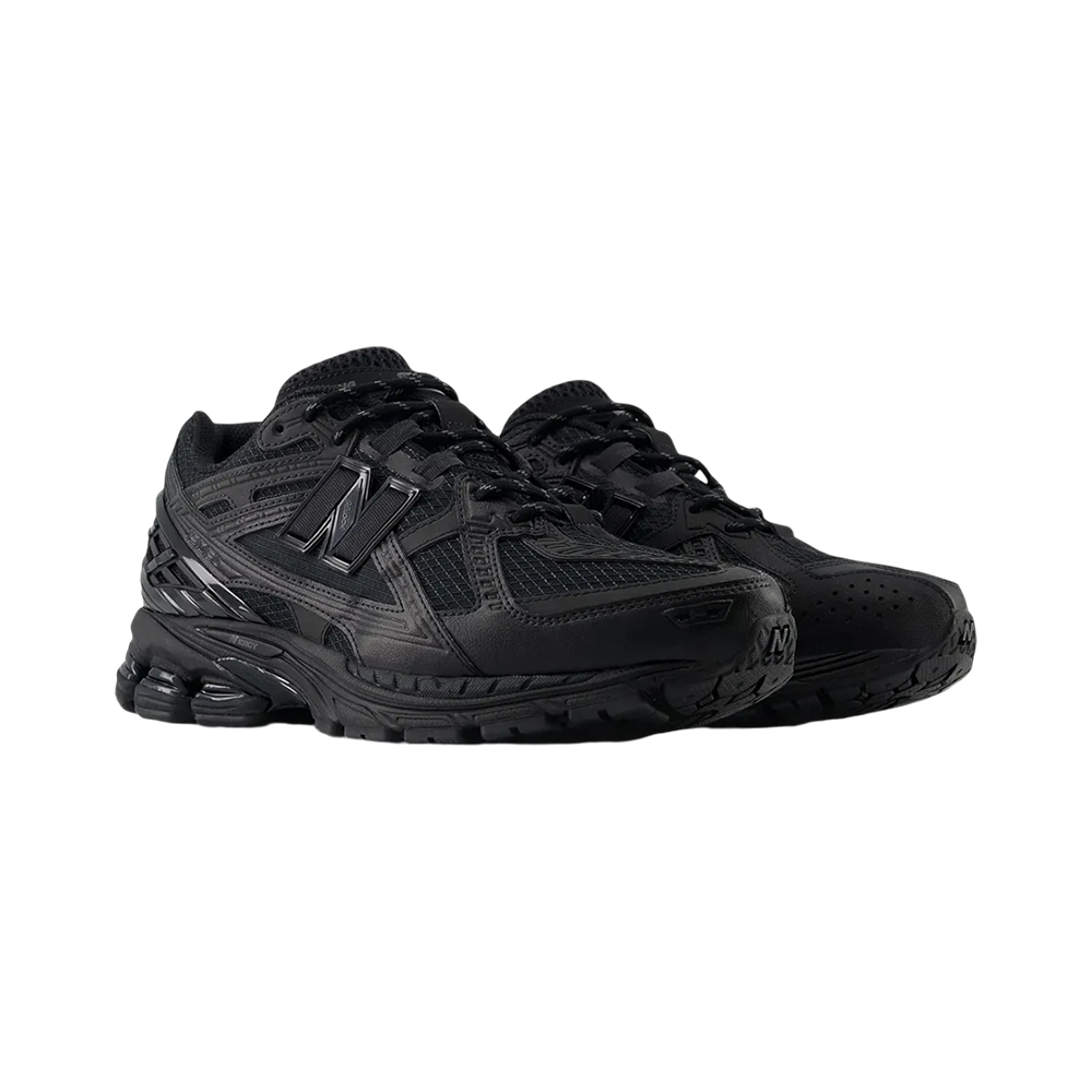 New Balance 1906R Triple Black Men – voilà.id