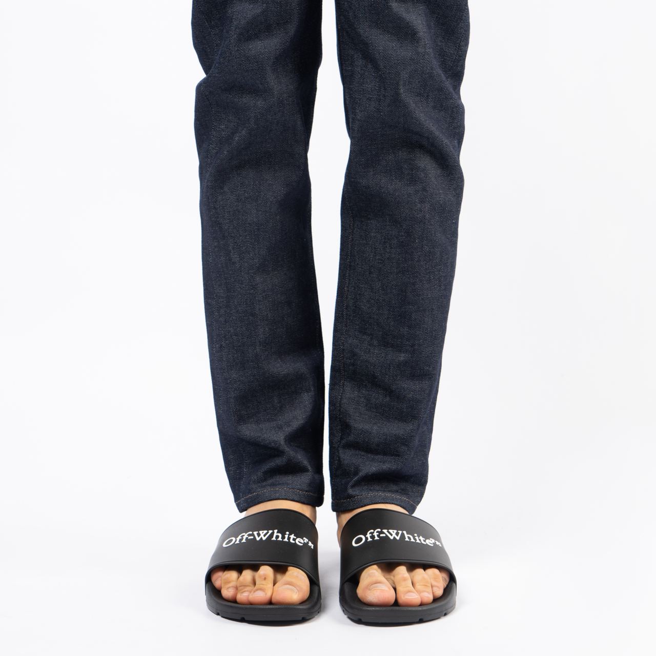 Off-White Bookish Logo Print Slide Black – voilà.id