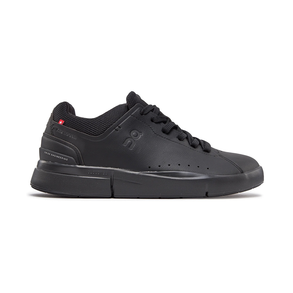 ON The Roger Advantage Low Top Sneakers White Undyed Men – voilà.id