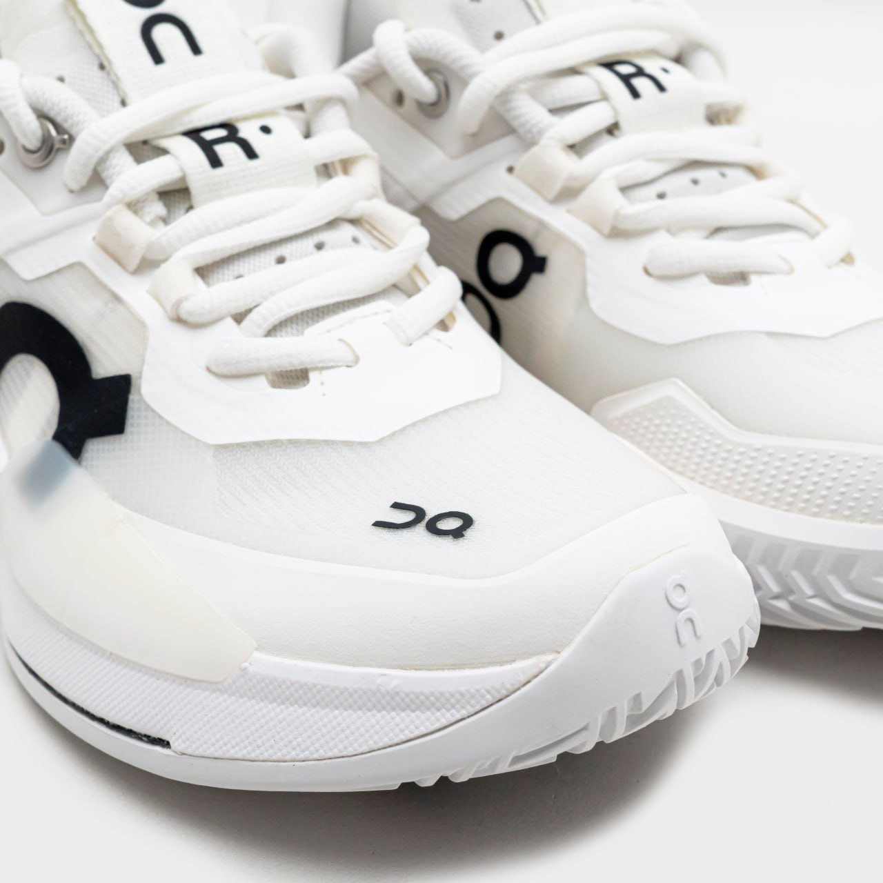 ON The Roger Pro 2 Sneakers White Lime Women – voilà.id