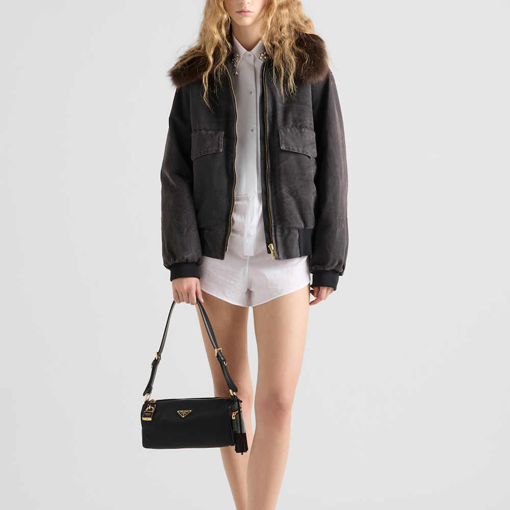 ショルダーバッグ・ポシェット PRADA SMALL RE-NYLON AND LEATHER SHOULDER BAG WITH PADLOCK 17431813_36153189_600.jpg